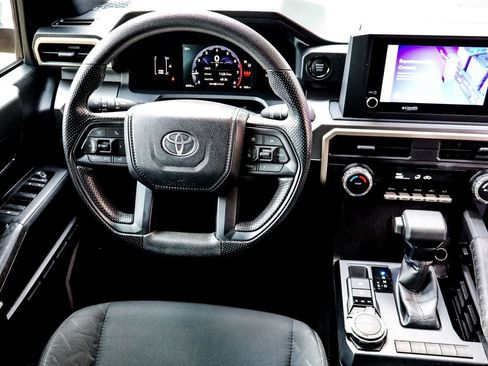 Used 2024 Toyota Tacoma TRD Off-Road image 19