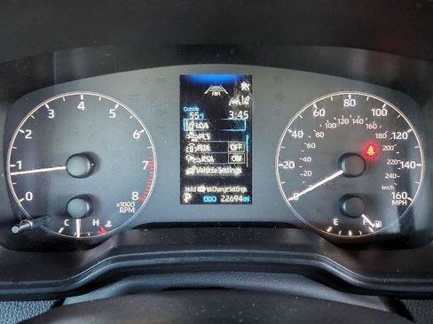 Used 2025 Toyota Corolla LE image 25