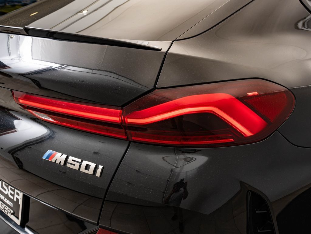 Used 2021 BMW X6 M50i w/ Executive Package AWD/4WD image 9