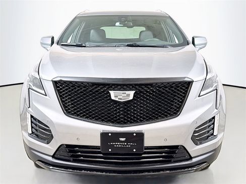 New 2026 Cadillac XT5 Luxury w/ LPO, ONYX Package image 2