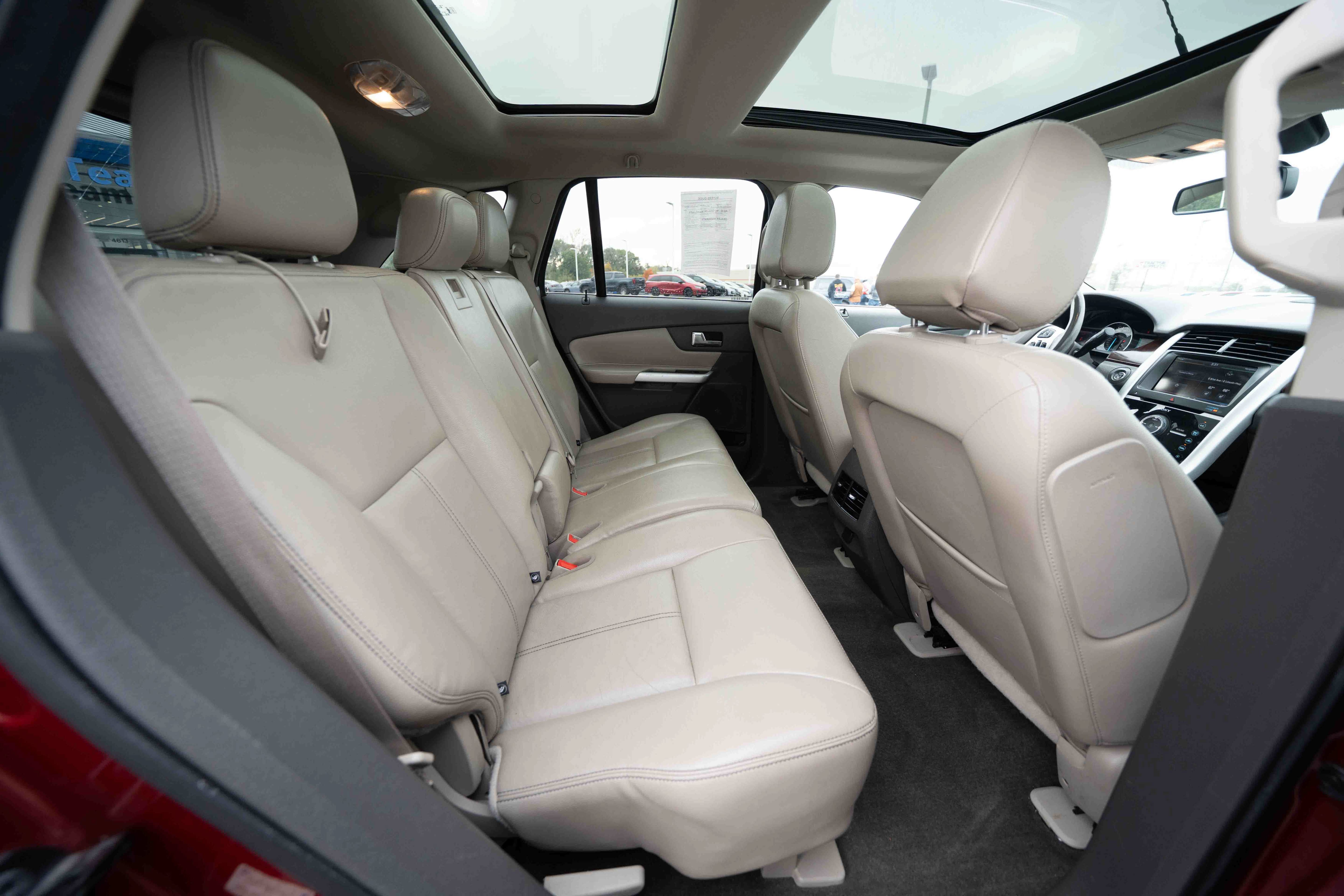 Used 2013 Ford Edge Limited FWD image 25