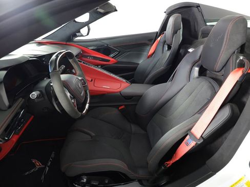 Used 2025 Chevrolet Corvette Z06 w/ Z07 Performance Package RWD image 15