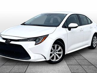 Used 2020 Toyota Corolla LE video 1