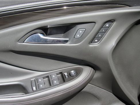 Used 2019 Buick Envision Essence image 14