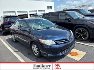 Used 2013 Toyota Corolla LE FWD video 1