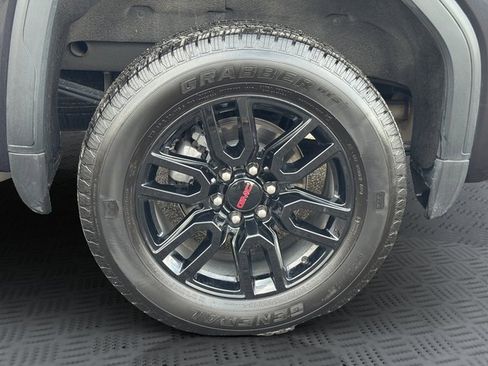 Used 2025 GMC Sierra 1500 Elevation w/ Elevation Premium Package image 27