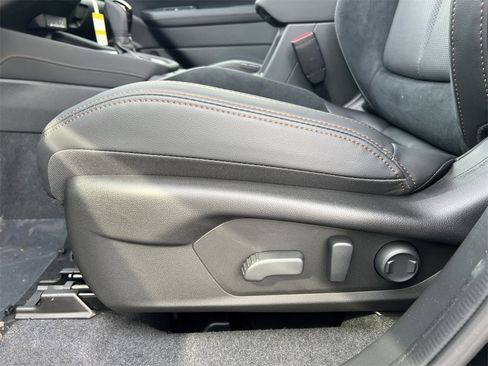 New 2025 Subaru Forester Touring image 10