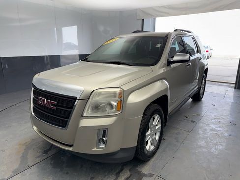 Used 2013 GMC Terrain SLT w/ LPO, Chrome Package image 9