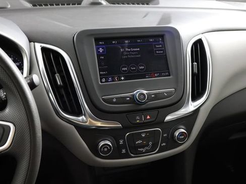 Used 2022 Chevrolet Equinox LT FWD image 19