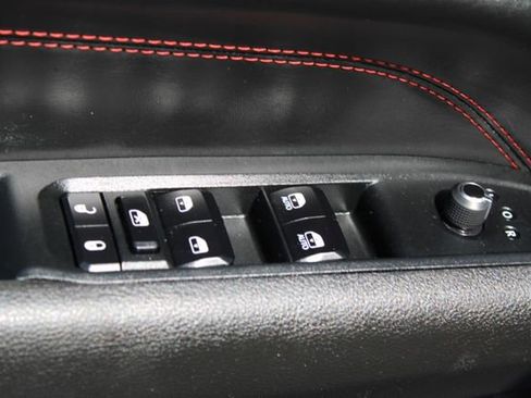 Used 2024 Jeep Compass Trailhawk image 12