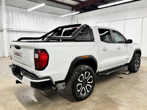Used 2025 GMC Canyon AT4 w/ Nightfall Edition AWD/4WD image 7