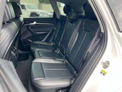 Used 2019 Audi Q5 2.0T Premium Plus w/ Premium Plus Package AWD/4WD image 25