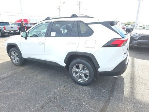New 2025 Toyota RAV4 XLE image 5