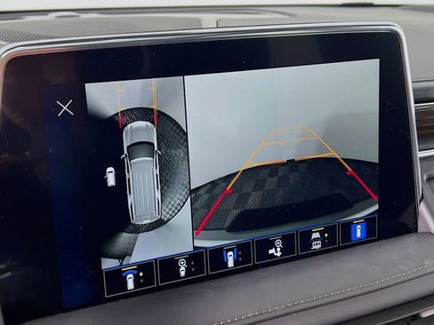 Certified 2024 Chevrolet Tahoe High Country w/ Premium Package image 13