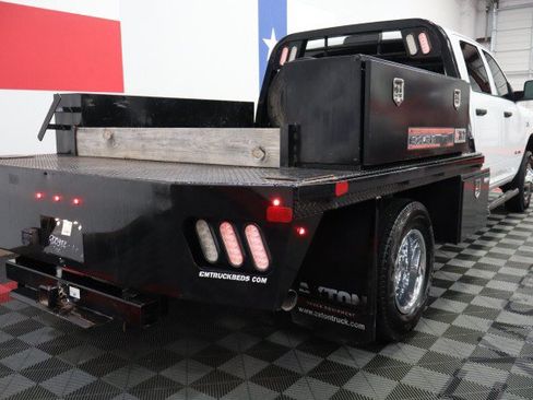 Used 2022 RAM 3500 Tradesman w/ Chrome Appearance Group AWD/4WD image 36