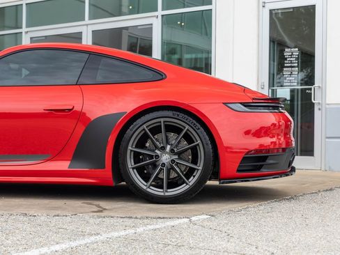 Used 2024 Porsche 911 Carrera T RWD image 19