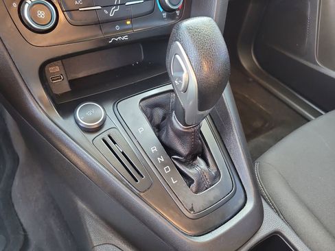 Used 2017 Ford Focus SE image 22