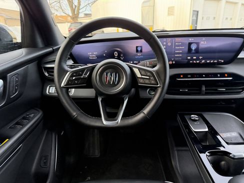 Used 2025 Buick Enclave Sport Touring image 13