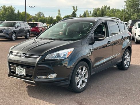 Used 2015 Ford Escape Titanium w/ Equipment Group 301A AWD/4WD image 4
