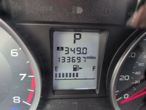 Used 2014 Subaru Forester 2.5i AWD/4WD image 16