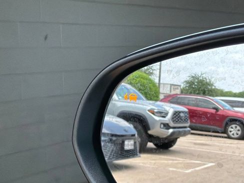 Used 2025 Buick Encore GX Preferred FWD image 18