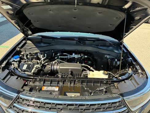 Certified 2023 Ford Explorer XLT w/ Equipment Group 202A AWD/4WD image 20