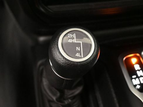 Used 2021 Jeep Gladiator Sport AWD/4WD image 40