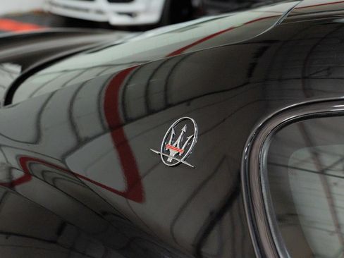 Used 2014 Maserati GranTurismo Sport RWD image 15