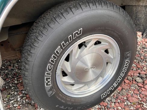 Used 1994 Ford E-150 and Econoline 150 RWD image 28