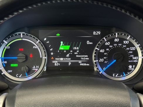Used 2023 Toyota Highlander XLE AWD/4WD image 24