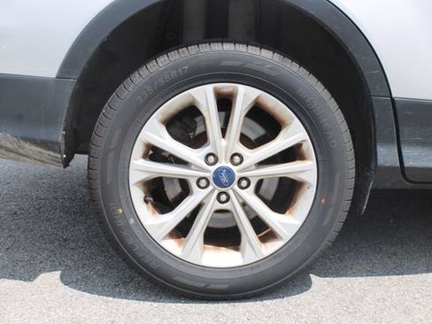 Used 2018 Ford Escape SE w/ SE Sync 3 Package FWD image 35
