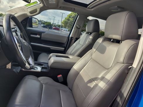 Used 2016 Toyota Tundra Limited w/ Limited Premium Package AWD/4WD image 22