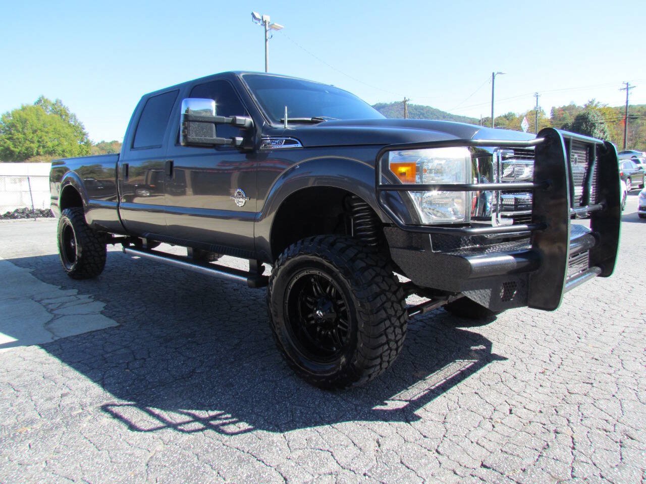 Used 2016 Ford F250 XLT w/ XLT Premium Package AWD/4WD image 7
