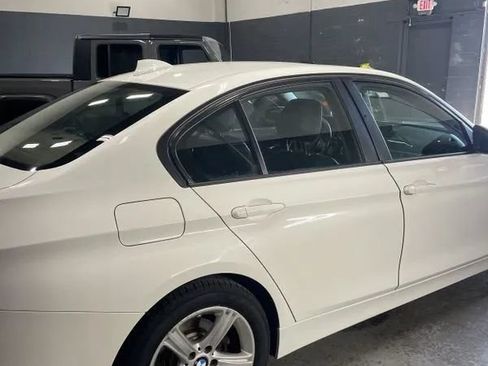 Used 2015 BMW 328i xDrive Sedan AWD/4WD image 9