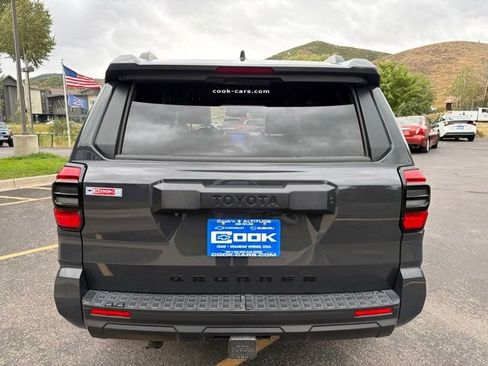 Used 2026 Toyota 4Runner SR5 AWD/4WD image 8