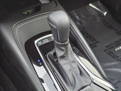 Used 2026 Toyota Corolla SE image 25