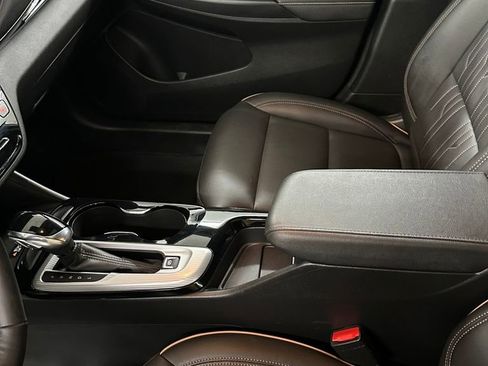 Used 2025 Buick Envista Avenir image 19