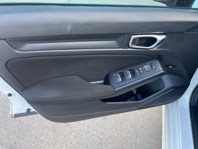 Used 2025 Honda Civic Sport image 13