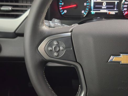 Used 2017 Chevrolet Suburban LS image 22