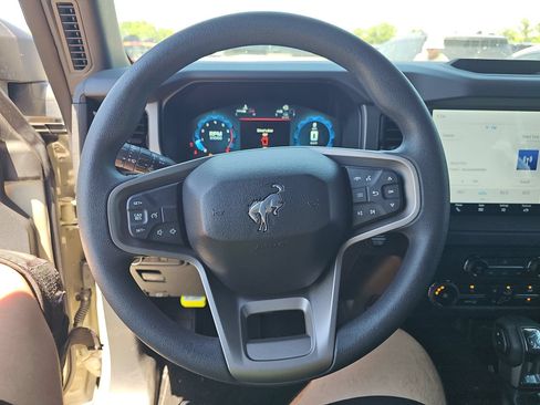 Used 2025 Ford Bronco 4-Door AWD/4WD image 10