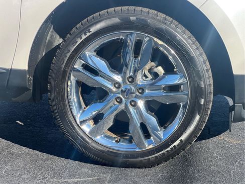 Used 2011 Ford Edge Limited w/ 302A Rapid Spec Order Code image 27