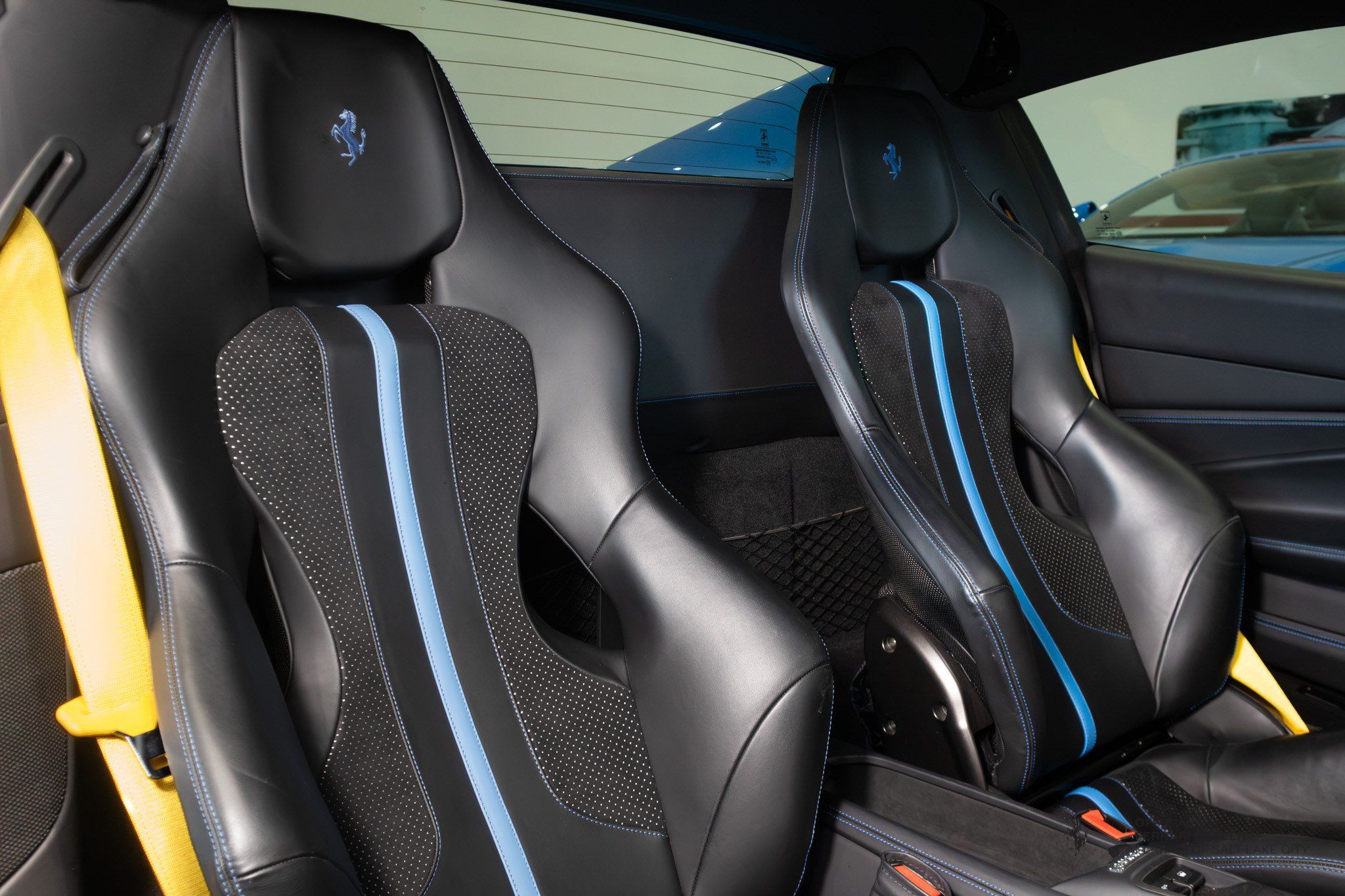 Used 2022 Ferrari F8 Tributo RWD image 17
