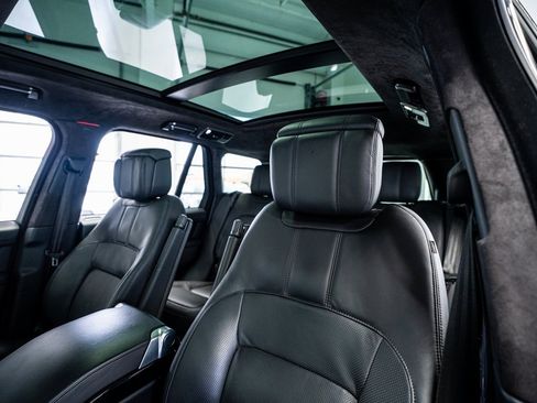 Used 2019 Land Rover Range Rover Supercharged image 38
