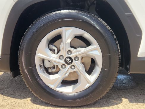 Used 2024 Hyundai Tucson SEL FWD image 11