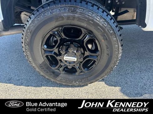 Certified 2023 Ford F250 XL w/ Snow Plow/Camper Package AWD/4WD image 4