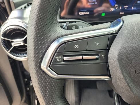 New 2026 Chevrolet Equinox EV LT image 32