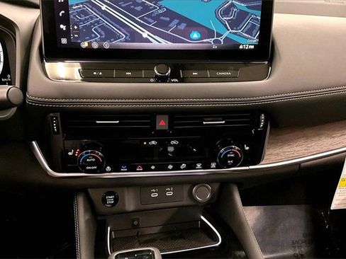 New 2026 Nissan Rogue Platinum image 24