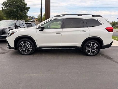 Used 2024 Subaru Ascent Touring AWD/4WD image 5
