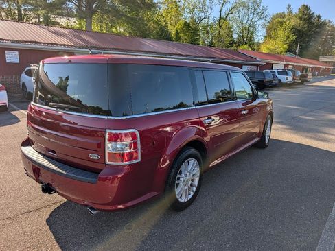 Used 2018 Ford Flex SEL w/ Equipment Group 202A AWD/4WD image 4