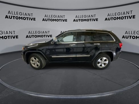 Used 2011 Jeep Grand Cherokee Limited AWD/4WD image 6